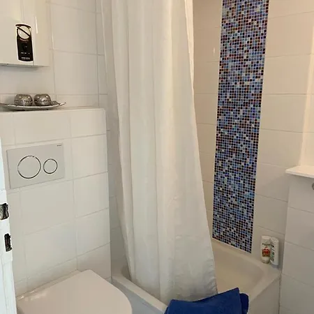 Privates Ferienwohnung Im Einfamilienhaus Düsseldorf