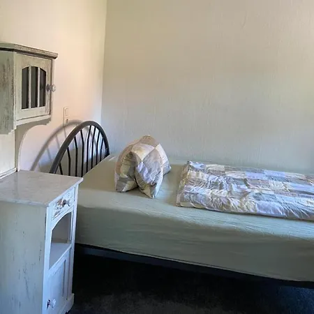 Privates Ferienwohnung Im Einfamilienhaus Düsseldorf
